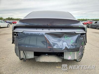 Zdjęcie 6 z 14 samochodu: 2026 TESLA MODEL Y VIN:7SAYGDEE6TA388108 - miniatura