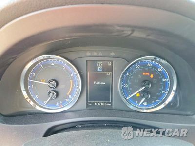 Zdjęcie 9 z 12 samochodu: 2018 TOYOTA COROLLA SE VIN:5YFBURHE2JP852021 - miniatura