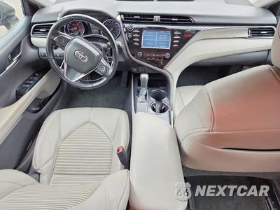 Zdjęcie 8 z 12 samochodu: 2019 TOYOTA CAMRY SE VIN:4T1B11HK1KU170389 - miniatura