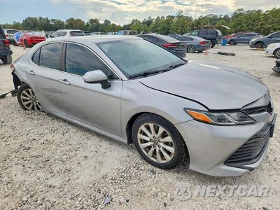 Czwarte zdjęcie samochodu z boku: 2019 TOYOTA CAMRY LE VIN:4T1B11HK1KU176080 - miniatura