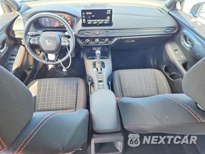 Zdjęcie 8 z 13 samochodu: 2026 HONDA HR-V SPORT VIN:3CZRZ1H53TM703011 - miniatura