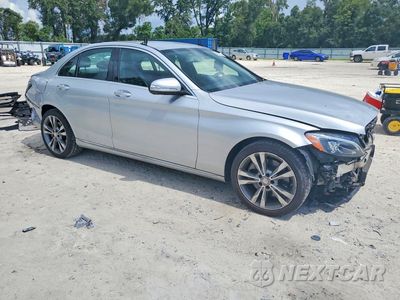 Czwarte zdjęcie samochodu z boku: 2015 MERCEDES-BENZ C 300 4MATIC VIN:55SWF4KB5FU021224 - miniatura