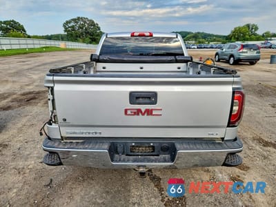Zdjęcie 6 z 12 samochodu: 2018 GMC SIERRA K1500 SLT VIN:3GTU2NEC4JG523899 - miniatura