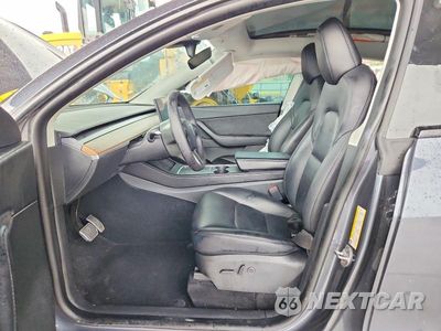 Zdjęcie 7 z 12 samochodu: 2022 TESLA MODEL Y VIN:7SAYGDEE5NA008176 - miniatura