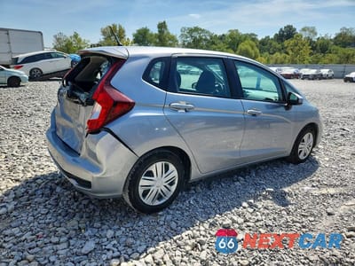 Trzecie zdjęcie samochodu z tyłu: 2020 HONDA FIT LX VIN:3HGGK5G41LM708078 - miniatura