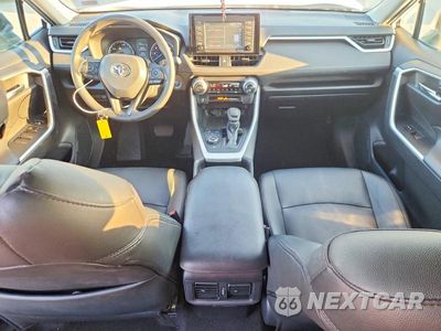 Zdjęcie 8 z 14 samochodu: 2021 TOYOTA RAV4 XLE VIN:4T3RWRFV4MU033548 - miniatura