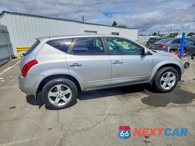 Trzecie zdjęcie samochodu z tyłu: 2004 NISSAN MURANO SL VIN:JN8AZ08T94W206627 - miniatura