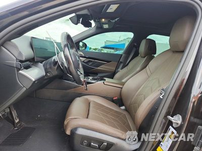 Zdjęcie 7 z 12 samochodu: 2024 BMW 530 I VIN:WBA43FJ00RCP81203 - miniatura