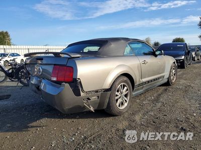 Trzecie zdjęcie samochodu z tyłu: 2005 FORD MUSTANG VIN:1ZVFT84N355253942 - miniatura