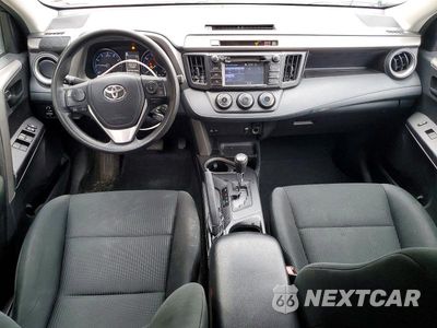 Zdjęcie 8 z 13 samochodu: 2018 TOYOTA RAV 4 VIN:2T3BFREV7JW736687 - miniatura