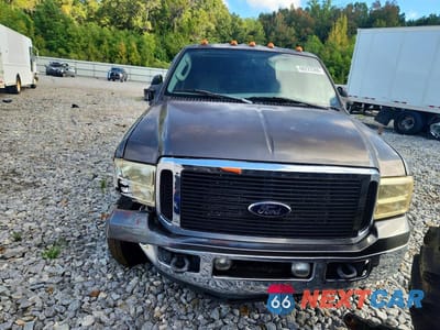 Piąte zdjęcie samochodu w środku: 2006 FORD F350 SUPER DUTY VIN:1FTWW33P26EB85893 - miniatura