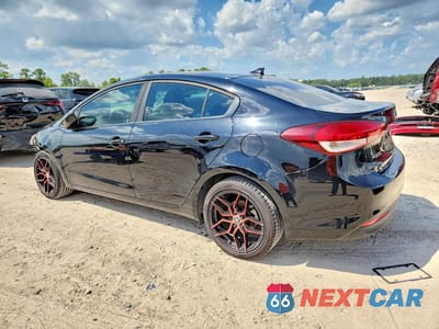 Drugie zdjęcie samochodu z przodu: 2017 KIA FORTE LX VIN:3KPFL4A72HE080604 - miniatura