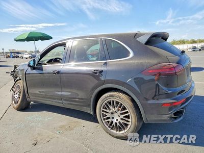 Drugie zdjęcie samochodu z przodu: 2016 PORSCHE CAYENNE VIN:WP1AA2A26GLA01920 - miniatura