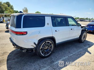 Trzecie zdjęcie samochodu z tyłu: 2025 RIVIAN R1S ADVENTURE VIN:7PDSGBBA3SN047611 - miniatura