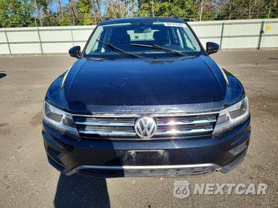 Piąte zdjęcie samochodu w środku: 2018 VOLKSWAGEN TIGUAN SE VIN:3VV2B7AX5JM112204 - miniatura