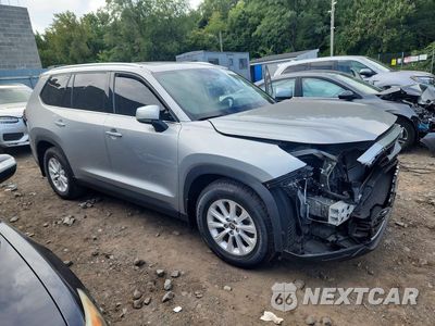 Czwarte zdjęcie samochodu z boku: 2025 TOYOTA GRAND HIGHLANDER LE VIN:5TDACAB51SS053994 - miniatura