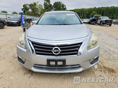 Piąte zdjęcie samochodu w środku: 2015 NISSAN ALTIMA 2.5 S VIN:1N4AL3AP2FC592832 - miniatura