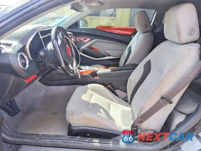 Zdjęcie 7 z 12 samochodu: 2017 CHEVROLET CAMARO LT VIN:1G1FB1RX8H0141087 - miniatura