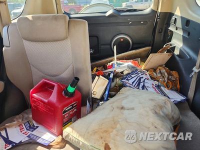 Zdjęcie 10 z 13 samochodu: 2006 TOYOTA RAV4 LIMITED VIN:JTMZK31V465005047 - miniatura
