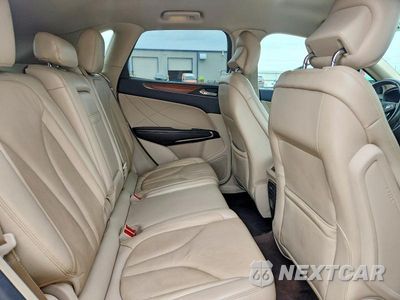 Zdjęcie 11 z 13 samochodu: 2019 LINCOLN MKC SELECT VIN:5LMCJ2C9XKUL03629 - miniatura