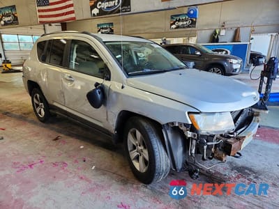 Czwarte zdjęcie samochodu z boku: 2011 JEEP COMPASS SPORT VIN:1J4NF1FB8BD135784 - miniatura