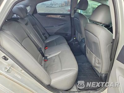 Zdjęcie 10 z 12 samochodu: 2014 HYUNDAI SONATA HYBRID VIN:KMHEC4A49EA113044 - miniatura