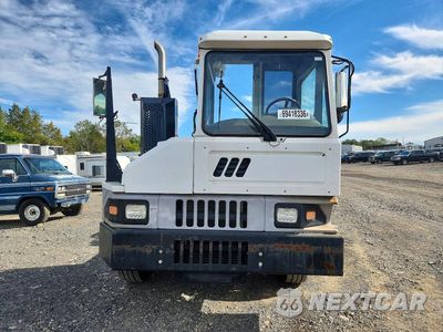 Piąte zdjęcie samochodu w środku: 2021 KALMAR OTTAWA T2 YARD TRUCK VIN:11VJ813A1MA000215 - miniatura