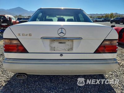 Zdjęcie 6 z 12 samochodu: 1994 MERCEDES-BENZ E 320 VIN:WDBEA32E1RC104813 - miniatura