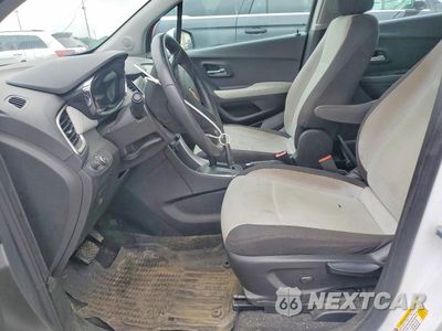 Zdjęcie 7 z 13 samochodu: 2019 CHEVROLET TRAX LS VIN:3GNCJKSB9KL313355 - miniatura