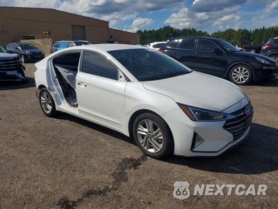 Czwarte zdjęcie samochodu z boku: 2020 HYUNDAI ELANTRA SEL VIN:5NPD84LF9LH630639 - miniatura