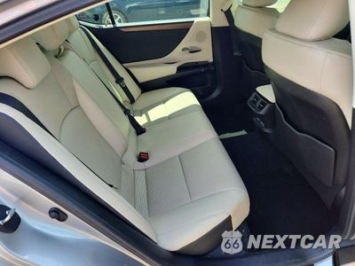 Zdjęcie 10 z 12 samochodu: 2025 LEXUS ES 350 BASE VIN:58ADZ1B14SU189142 - miniatura