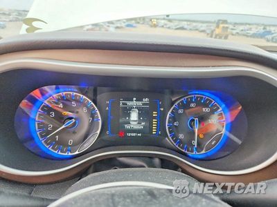 Zdjęcie 9 z 13 samochodu: 2019 CHRYSLER PACIFICA VIN:2C4RC1AG6KR597583 - miniatura