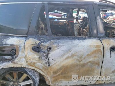 Zdjęcie 10 z 11 samochodu: 2016 VOLVO XC90 T6 VIN:YV4A22PK5G1093911 - miniatura