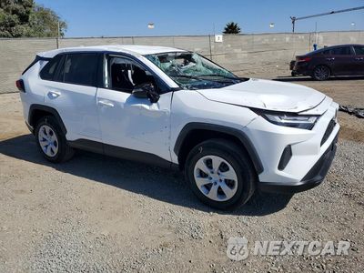 Czwarte zdjęcie samochodu z boku: 2025 TOYOTA RAV4 LE VIN:2T3K1RFVXSW437581 - miniatura