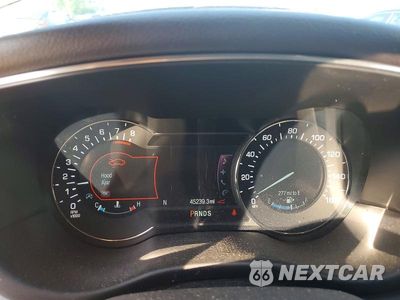 Zdjęcie 9 z 13 samochodu: 2019 LINCOLN MKC SELECT VIN:5LMCJ2C97KUL09890 - miniatura