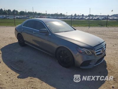 Czwarte zdjęcie samochodu z boku: 2019 MERCEDES-BENZ E 300 VIN:WDDZF4JB2KA673453 - miniatura
