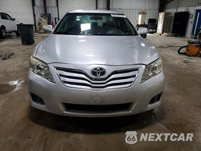 Piąte zdjęcie samochodu w środku: 2011 TOYOTA CAMRY LE VIN:4T1BF3EK3BU227869 - miniatura