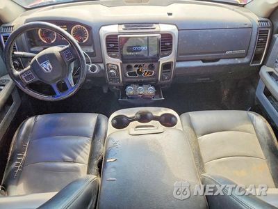 Zdjęcie 8 z 12 samochodu: 2016 RAM 1500 SLT VIN:1C6RR7GT5GS369948 - miniatura
