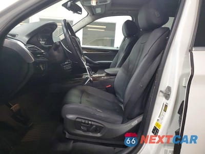 Zdjęcie 7 z 13 samochodu: 2015 BMW X5 XDRIVE35I VIN:5UXKR0C56F0P08511 - miniatura