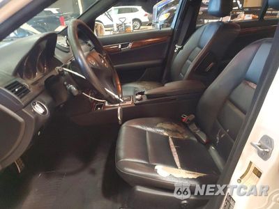 Zdjęcie 7 z 12 samochodu: 2011 MERCEDES-BENZ C 300 4MATIC VIN:WDDGF8BB8BR174932 - miniatura