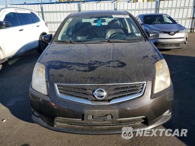 Piąte zdjęcie samochodu w środku: 2010 NISSAN SENTRA 2.0 VIN:3N1AB6AP0AL633800 - miniatura