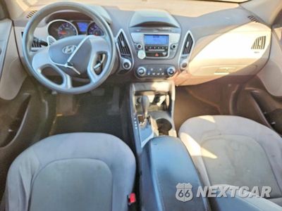 Zdjęcie 8 z 12 samochodu: 2011 HYUNDAI TUCSON GL VIN:KM8JT3AB9BU229264 - miniatura