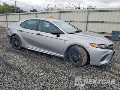 Czwarte zdjęcie samochodu z boku: 2019 TOYOTA CAMRY SE VIN:4T1B11HK2KU289407 - miniatura