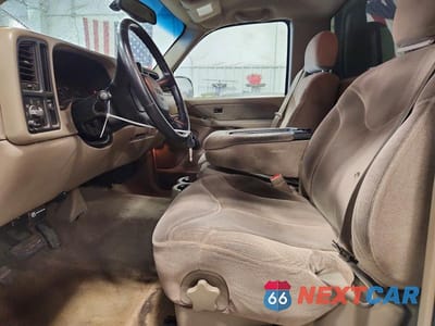 Zdjęcie 7 z 12 samochodu: 2002 GMC NEW SIERRA C1500 VIN:1GTEC14V02Z228524 - miniatura