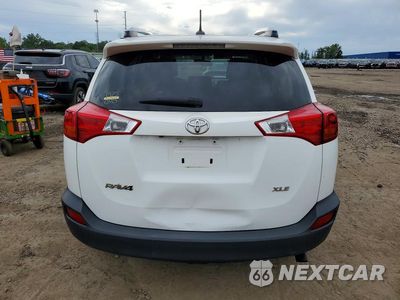 Zdjęcie 6 z 13 samochodu: 2015 TOYOTA RAV4 XLE VIN:JTMWFREV3FD071955 - miniatura