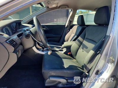 Zdjęcie 7 z 13 samochodu: 2017 HONDA ACCORD LX VIN:1HGCR2F37HA246681 - miniatura