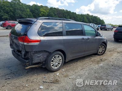 Trzecie zdjęcie samochodu z tyłu: 2014 TOYOTA SIENNA XLE 8-PASSENGER VIN:5TDYK3DC0ES486882 - miniatura