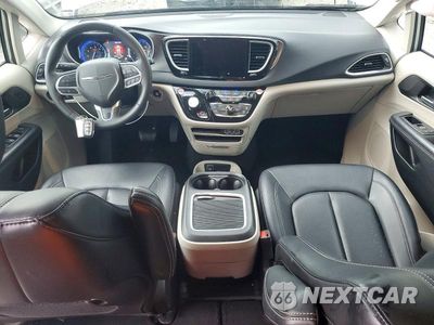 Zdjęcie 8 z 13 samochodu: 2024 CHRYSLER PACIFICA TOURING L VIN:2C4RC1BG9RR167894 - miniatura