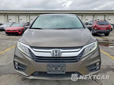 Piąte zdjęcie samochodu w środku: 2018 HONDA ODYSSEY EXL VIN:5FNRL6H77JB057768 - miniatura