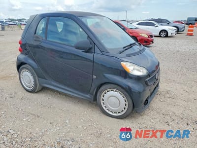 Czwarte zdjęcie samochodu z boku: 2015 SMART FORTWO PURE VIN:WMEEJ3BA2FK800890 - miniatura